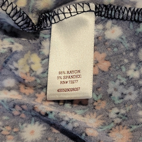 SO Floral Print Skater Skirt NWT Small - Picture 4 of 4